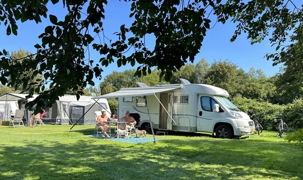 Flevo Natuur Kampeerplaats Rups Review