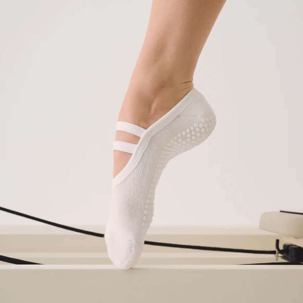 FOLD Reformer MoveActive Ballet Grip Socks Review