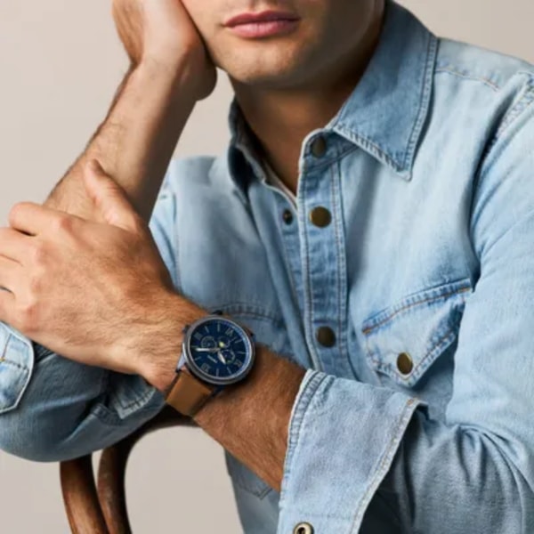 Fossil Flynn Three-Hand Brown Leather Watch with Blue Dial 48mm Review