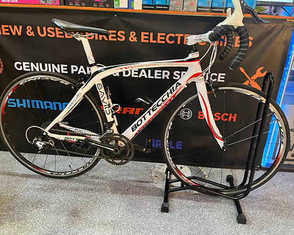 Fox Valley Bikes BOTTECHIA Carbon Road Review