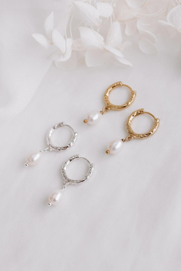 Frankly My Dear Harper Pearl Hoops Review
