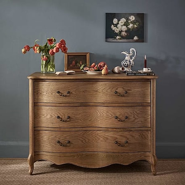 French Bedroom Love Story Curved 3-Drawer Chest Review