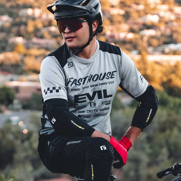 G-Form Pro-X2 Elbow Pads Review