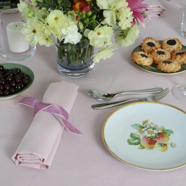 Huddleson Pink Linen Tablecloth Review