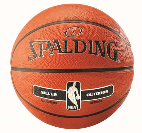 Spalding NBA Silver Outdoor Basketball Beoordeling
