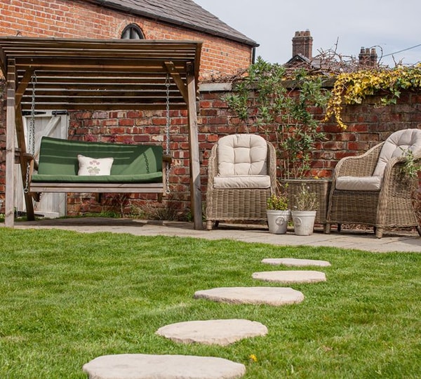 Gardenstone Random Stepping Stones - Mature Cotswold Review