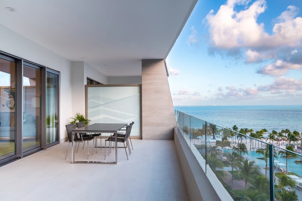 About Garza Blanca Resort
