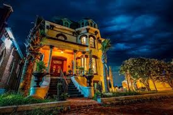 Ghost Adventures Review