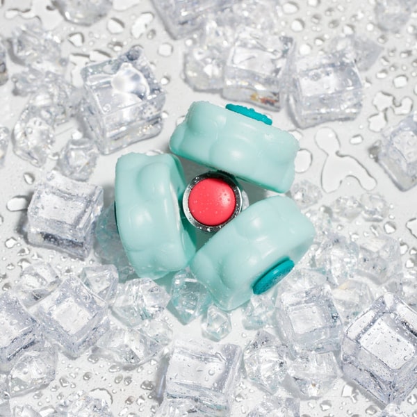 Glo COOL LEGS Cryomassage Review