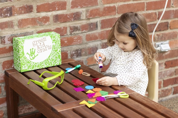 Green Kid Crafts Discovery Science & Craft Subscription Review