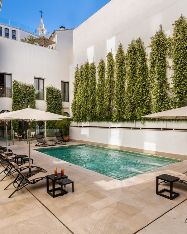 H10 Hotels Review