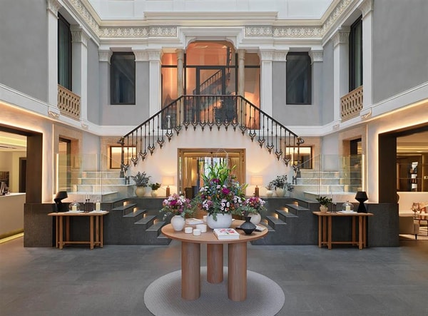 H10 Hotels Urquinaona Plaza Review