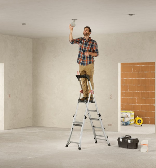 Hailo Shop Escabeau professionnel t&eacute;lescopique Avis