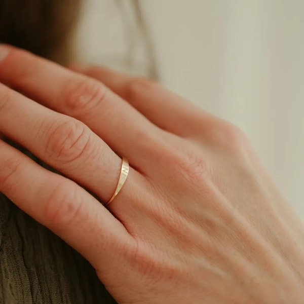 Hanne Detail Initiaal ring Beoordeling