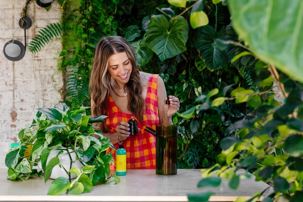 Happy Happy Houseplant Review