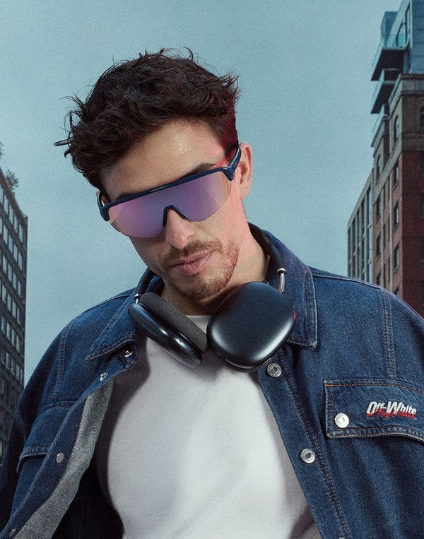 HAWKERS X ALEX MARQUEZ - APEX Rese&ntilde;a