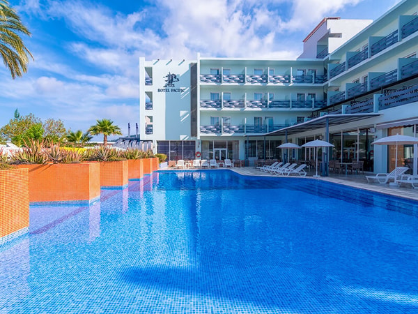 Hays Travel Azuline Pacific Hotel Review