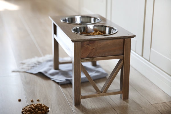 Helpen Pets Farmhouse 10-Inch Feeder Review