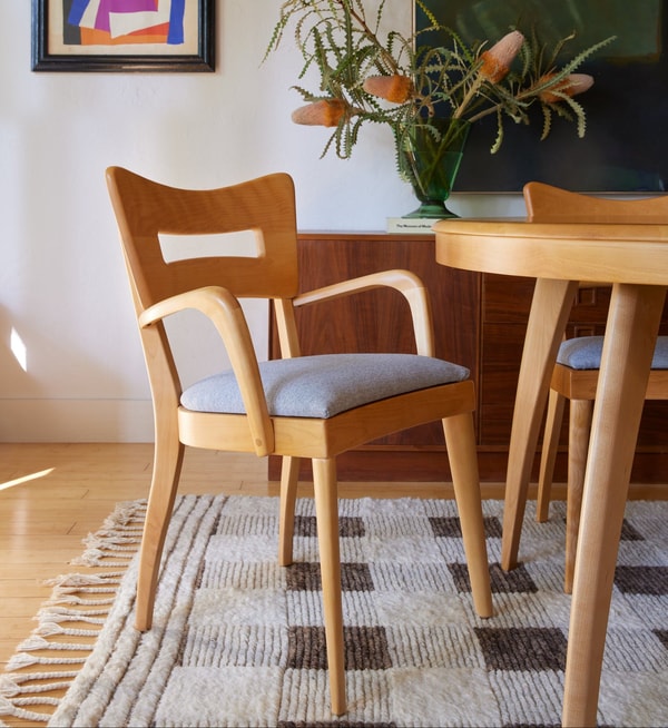 Heywood-Wakefield Dog Biscuit Dining Chair Review
