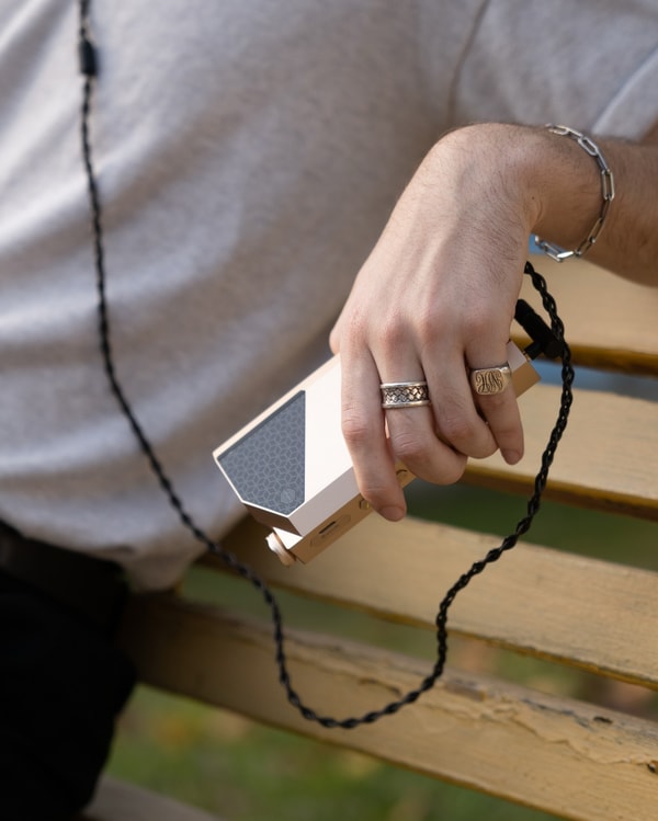 HiBy RS8 II Review