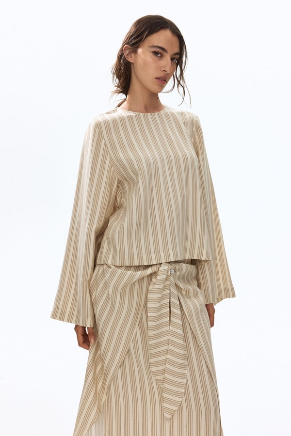H&M Viscose-blend blouse مراجعة