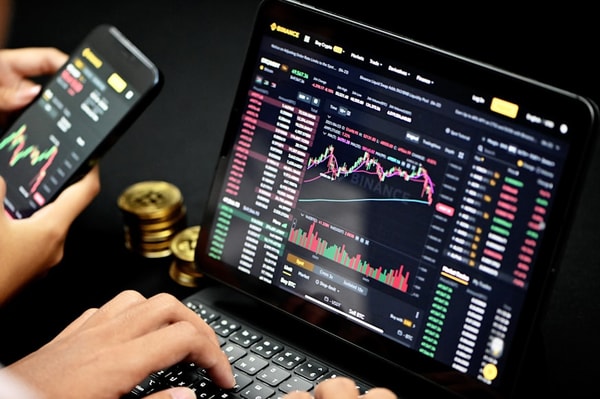 Hola Prime Proprietary Trading Challenges Reviews