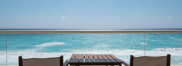 Hotel NYX Canc&uacute;n Master Suite Room Review