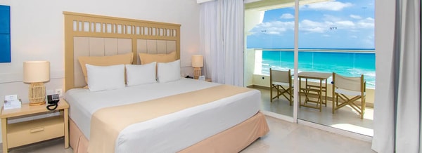 Hotel NYX Canc&uacute;n Junior Suite Room Review