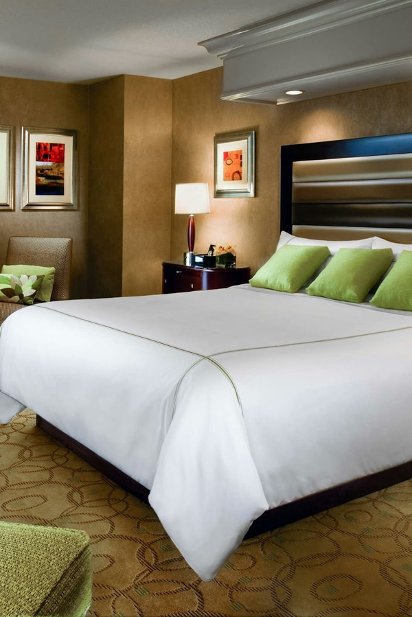 HotelTonight Treasure Island - TI Hotel & Casino Review