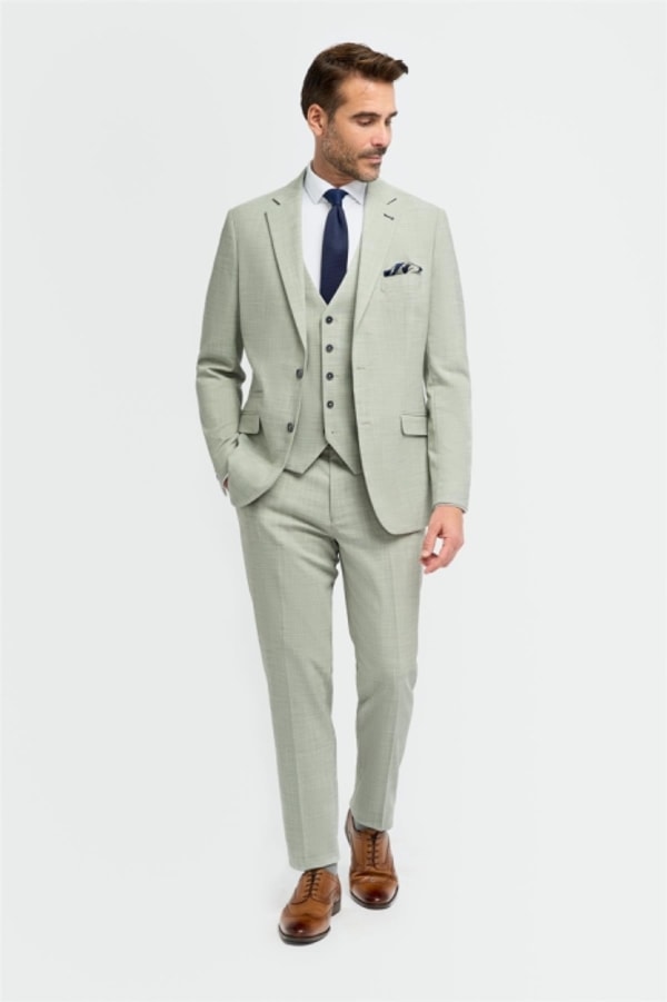 House of Cavani Camden Sage Three Piece Suit Review