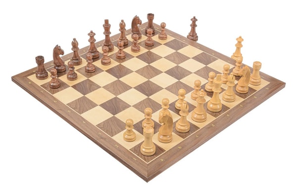 Rechapados Ferrer Chess Set and Walnut Chess Board Combination Review