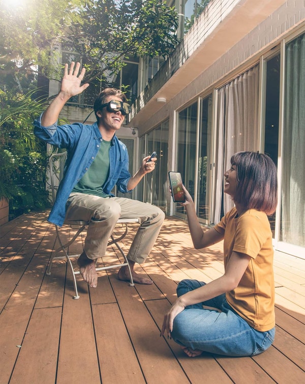 HTC Vive VIVE Flow Review