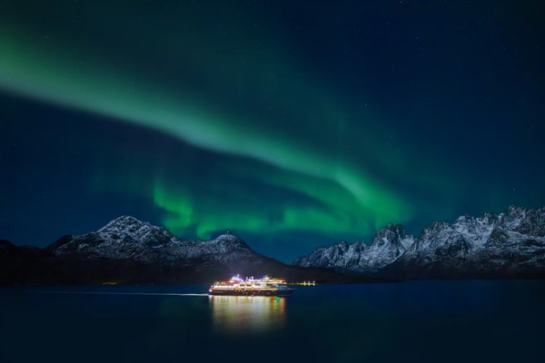 Hurtigruten Die klassische Postschiffroute Kurs Nord Bewertungen