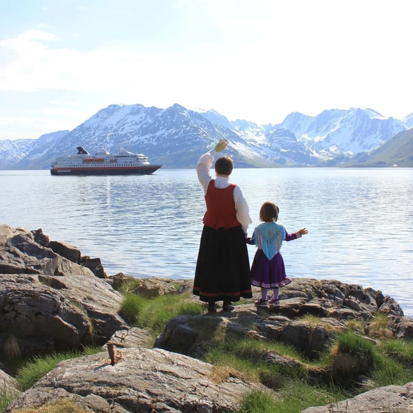 Hurtigruten Avis