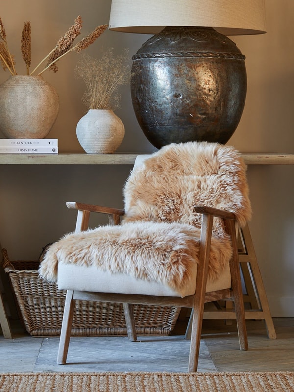 Hyde & Hare Sheepskin Rug Caramel Review
