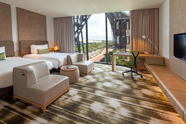 IHG Crowne Plaza Changi Airport Reviews