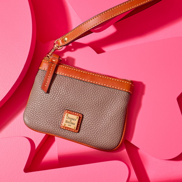 ILoveDooney vs Dooney & Bourke