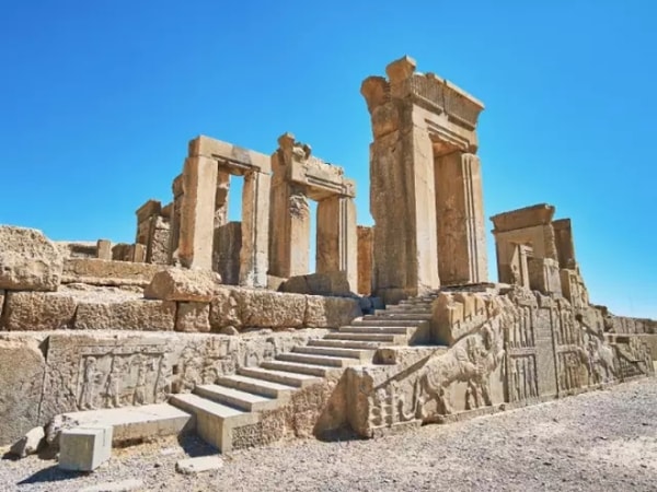 Wild Frontiers Travel Iran: Persian Explorer Reviews