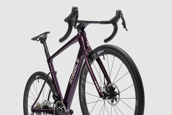 Ribble Cycles ULTRA-ROAD RED AXS E1 ZIPP Bewertung