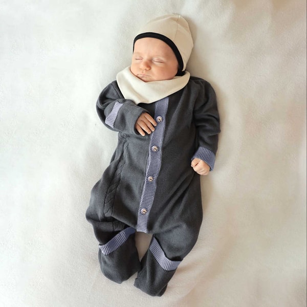 Infantium Victoria Strampler Newborn Review