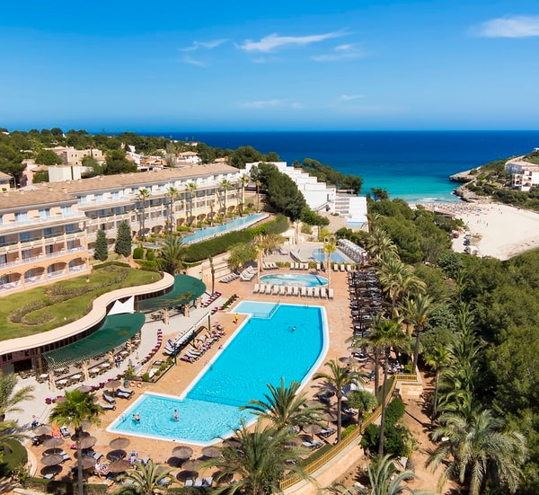 Insotel Cala Mand&iacute;a Resort Spa Review