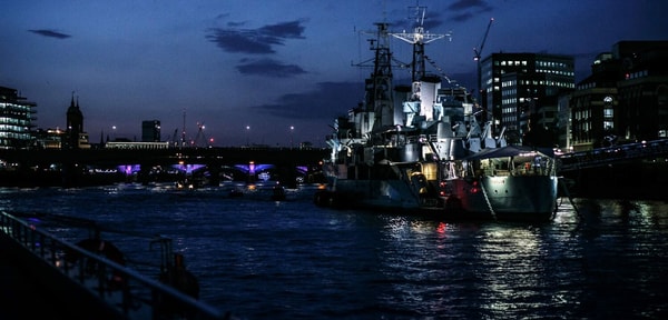 Into The Blue London Dinner Cruise Review