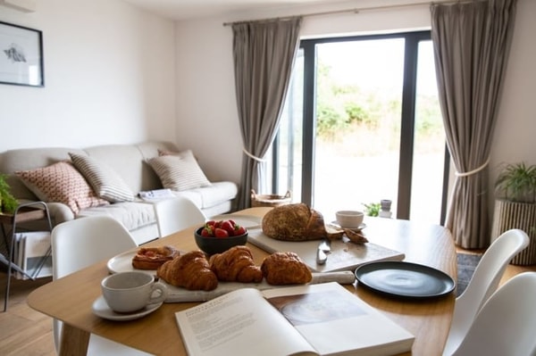 Gara Rock Hotel Review: Is Gara Rock Hotel Worth It?