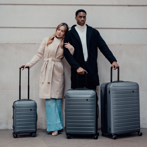 it Luggage Legion Medium review