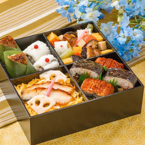 Izasa Kaki no Ha Sushi 夏味合わせ(六寸) レビュー