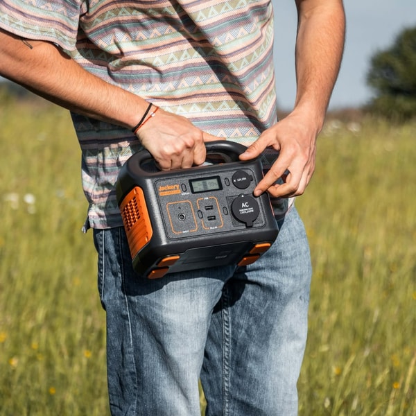 Jackery Review