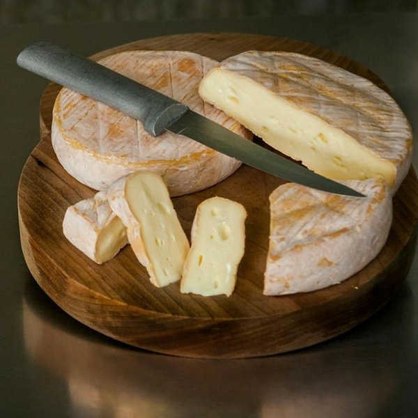 Jasper Hill Farm Willoughby Cheese Review