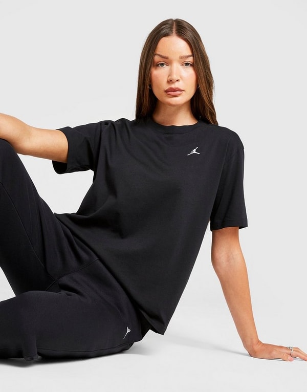 JD Sports Jordan T-shirt W J Essen Gf Tee Core 23 Recenzja