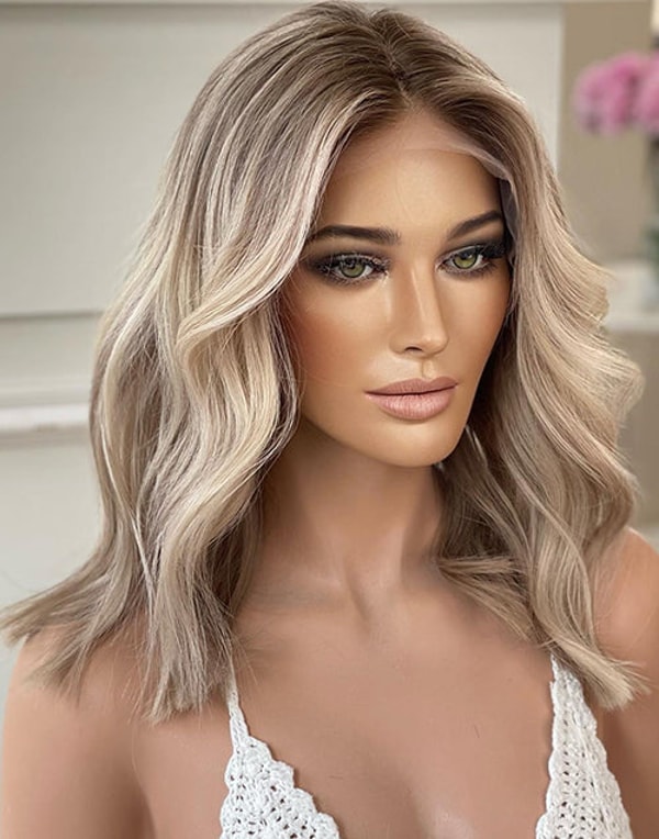 Jessie's Wig Highlight Blonde Wavy Bob Review