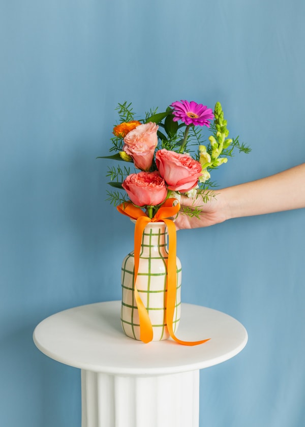 JJ's Flower Shop Petite Wrapped Bouquet Review